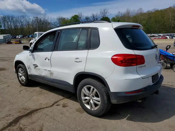 WVGAV7AX3GW607233 2016 VOLKSWAGEN TIGUAN - Image 2