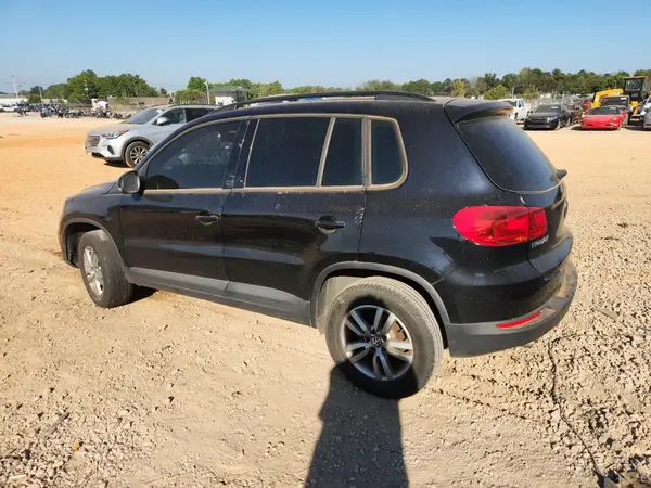 WVGAV7AX3HK000564 2017 VOLKSWAGEN TIGUAN - Image 2
