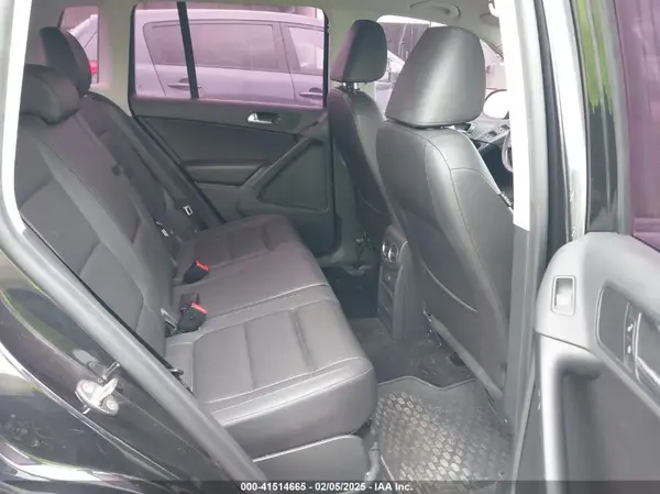 WVGAV7AX3HK004744 2017 VOLKSWAGEN TIGUAN - Image 8