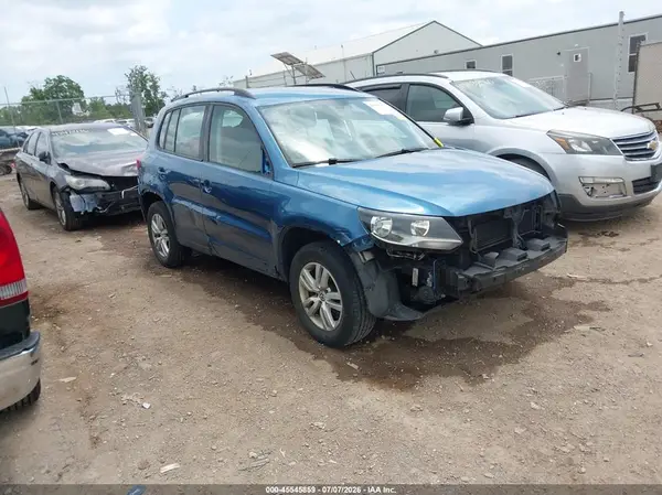 WVGAV7AX3HK005165 2017 VOLKSWAGEN TIGUAN - Image 1