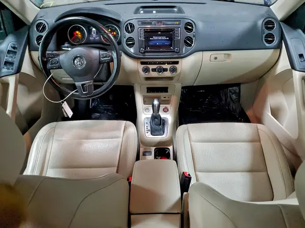 WVGAV7AX3HK011547 2017 VOLKSWAGEN TIGUAN - Image 8