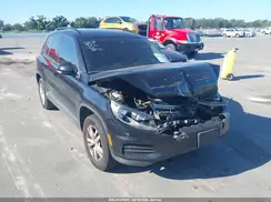 WVGAV7AX3HK013136 2017 VOLKSWAGEN TIGUAN