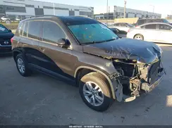 WVGAV7AX3HK018319 2017 VOLKSWAGEN TIGUAN