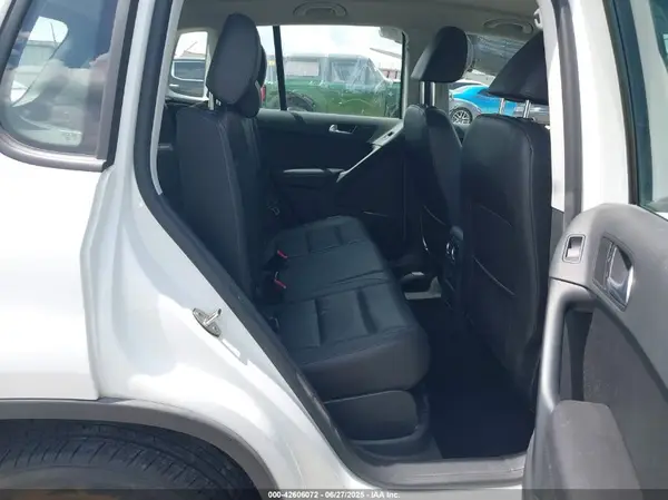 WVGAV7AX3HK018868 2017 VOLKSWAGEN TIGUAN - Image 8