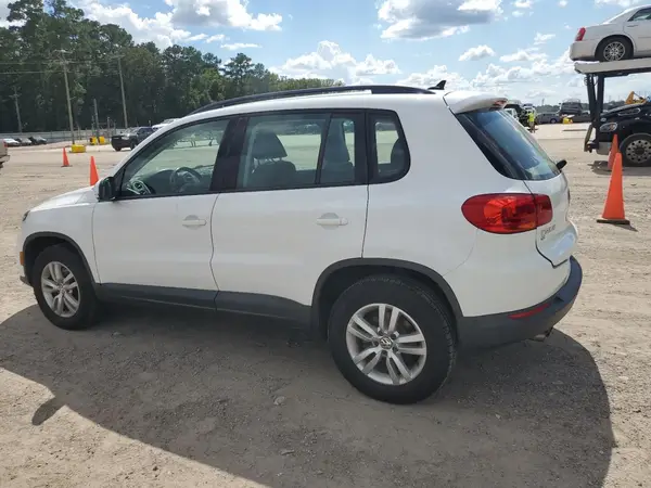 WVGAV7AX3HK020295 2017 VOLKSWAGEN TIGUAN - Image 2