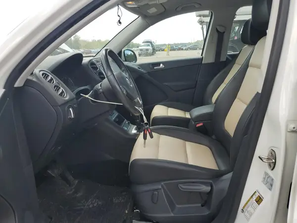 WVGAV7AX3HK020295 2017 VOLKSWAGEN TIGUAN - Image 8