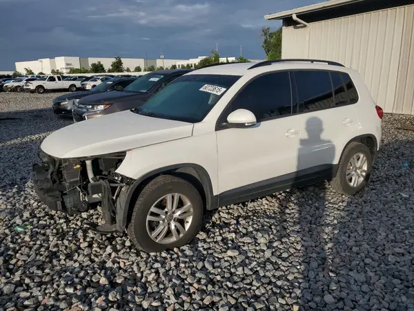 WVGAV7AX3HK039090 2017 VOLKSWAGEN TIGUAN - Image 1