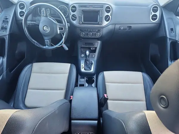 WVGAV7AX3HK040997 2017 VOLKSWAGEN TIGUAN - Image 8