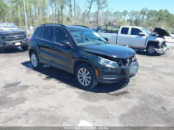 WVGAV7AX3HK042989 2017 VOLKSWAGEN TIGUAN - Image 1
