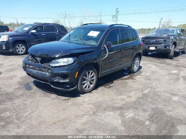 WVGAV7AX3HK042989 2017 VOLKSWAGEN TIGUAN - Image 2