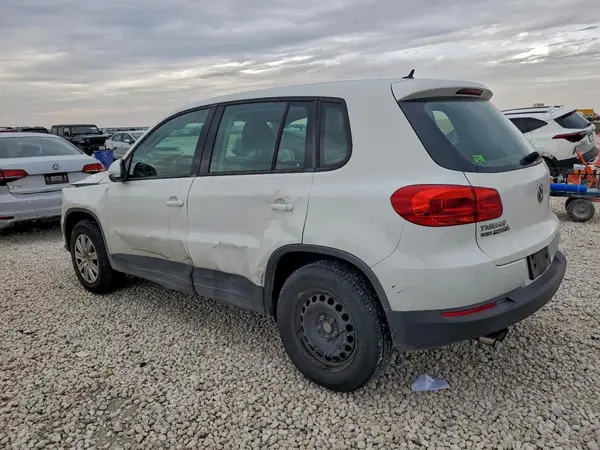 WVGAV7AX3HK048422 2017 VOLKSWAGEN TIGUAN - Image 2