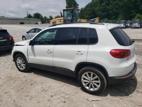 WVGAV7AX3HK049425 2017 VOLKSWAGEN TIGUAN - Image 2