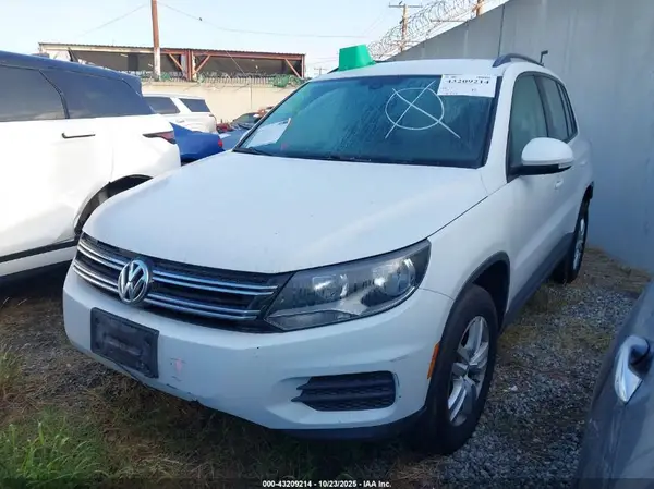 WVGAV7AX3HW510261 2017 VOLKSWAGEN TIGUAN - Image 2