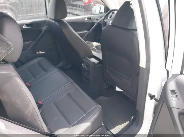 WVGAV7AX3HW510261 2017 VOLKSWAGEN TIGUAN - Image 8