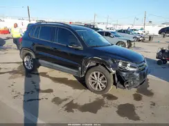 WVGAV7AX3JK002174 2018 VOLKSWAGEN TIGUAN