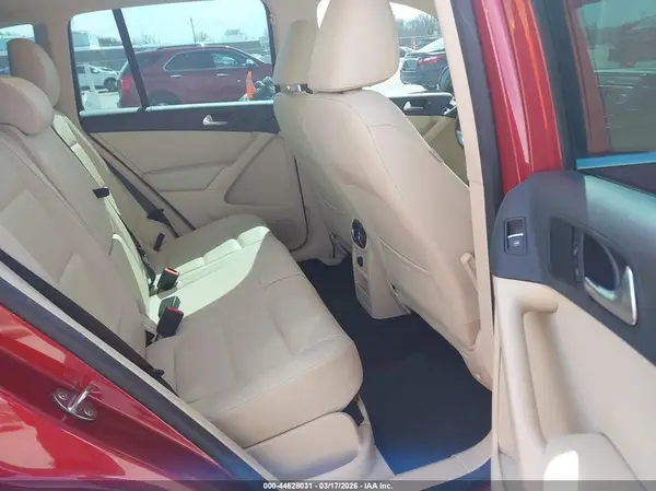 WVGAV7AX4GW061140 2016 VOLKSWAGEN TIGUAN - Image 8