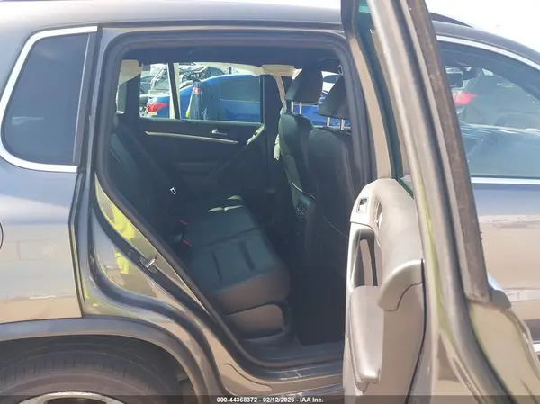 WVGAV7AX4GW087348 2016 VOLKSWAGEN TIGUAN - Image 8