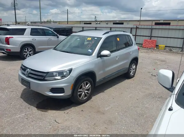 WVGAV7AX4GW519940 2016 VOLKSWAGEN TIGUAN - Image 2