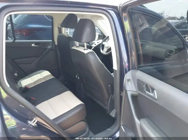WVGAV7AX4GW526211 2016 VOLKSWAGEN TIGUAN - Image 8