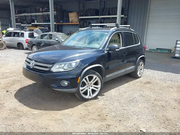 WVGAV7AX4GW543574 2016 VOLKSWAGEN TIGUAN - Image 2