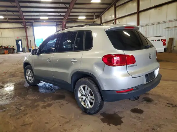 WVGAV7AX4GW548760 2016 VOLKSWAGEN TIGUAN - Image 2