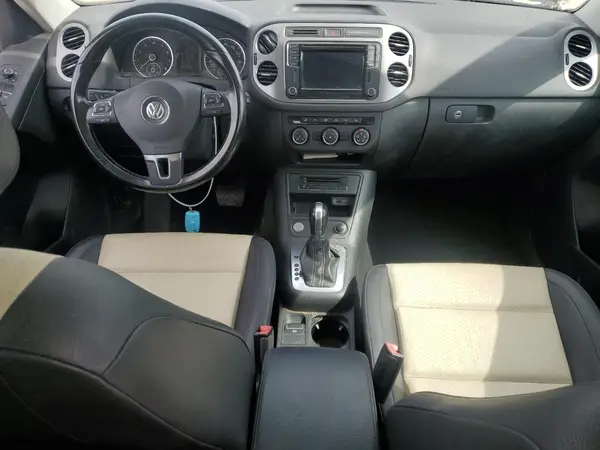 WVGAV7AX4GW557040 2016 VOLKSWAGEN TIGUAN - Image 8