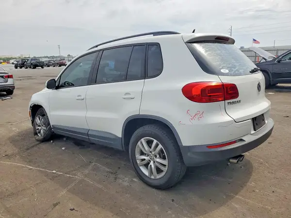 WVGAV7AX4GW569494 2016 VOLKSWAGEN TIGUAN - Image 2