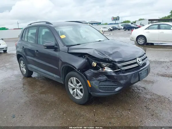 WVGAV7AX4GW580074 2016 VOLKSWAGEN TIGUAN - Image 1