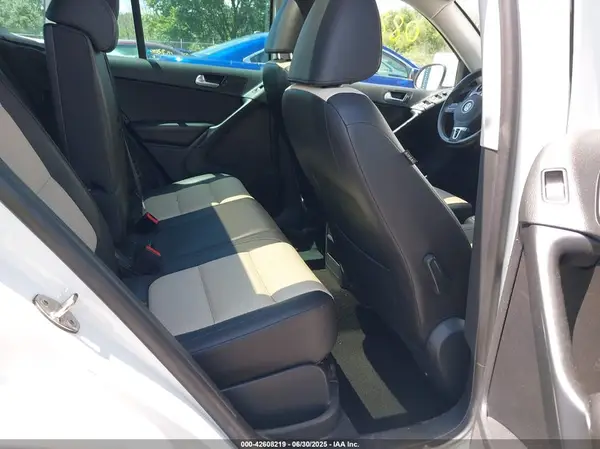 WVGAV7AX4GW582181 2016 VOLKSWAGEN TIGUAN - Image 8