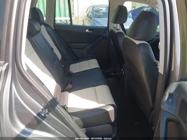 WVGAV7AX4GW586456 2016 VOLKSWAGEN TIGUAN - Image 8
