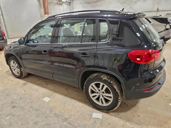 WVGAV7AX4GW586909 2016 VOLKSWAGEN TIGUAN - Image 2