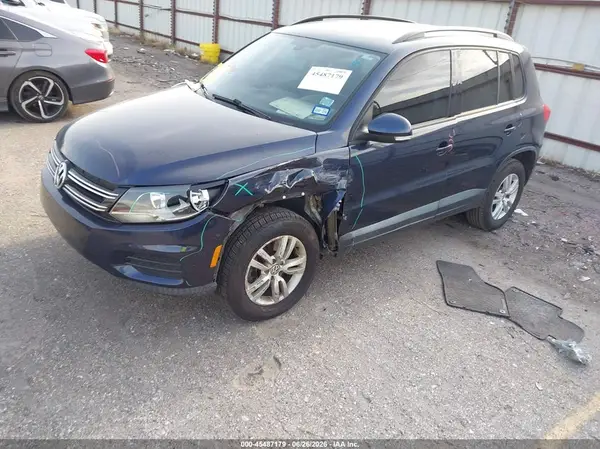 WVGAV7AX4GW599157 2016 VOLKSWAGEN TIGUAN - Image 2