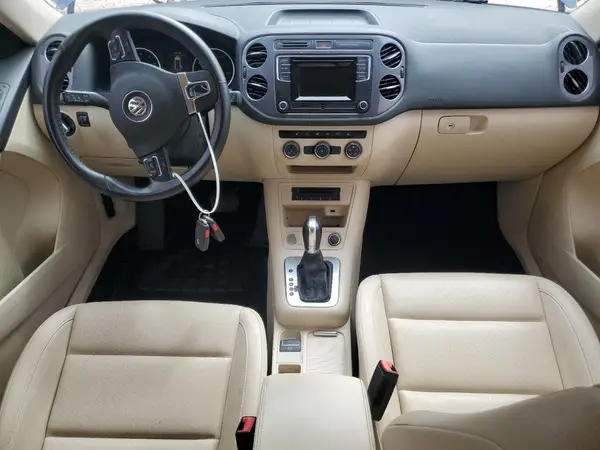 WVGAV7AX4GW602557 2016 VOLKSWAGEN TIGUAN - Image 8