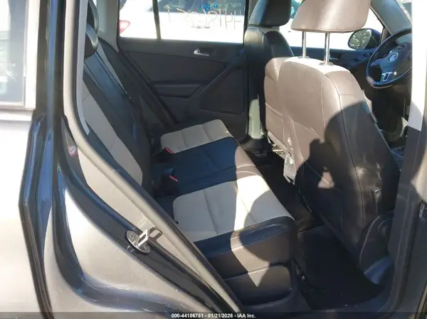 WVGAV7AX4GW612442 2016 VOLKSWAGEN TIGUAN - Image 8