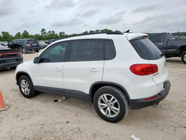 WVGAV7AX4HK003957 2017 VOLKSWAGEN TIGUAN - Image 2