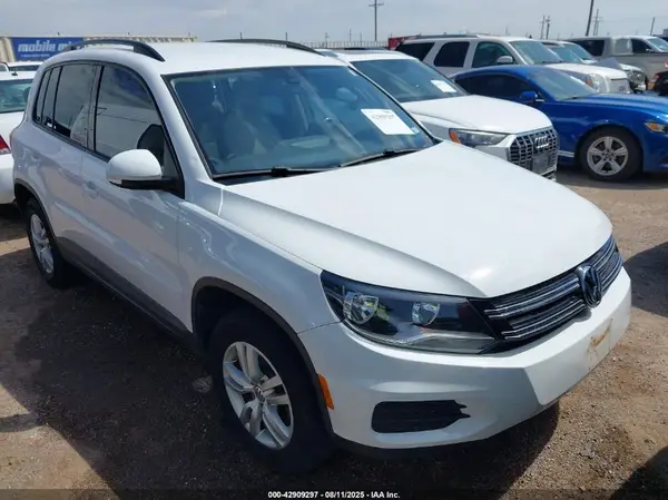 WVGAV7AX4HK004719 2017 VOLKSWAGEN TIGUAN - Image 1
