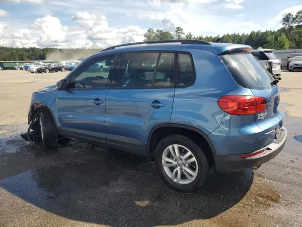 WVGAV7AX4HK007426 2017 VOLKSWAGEN TIGUAN - Image 2