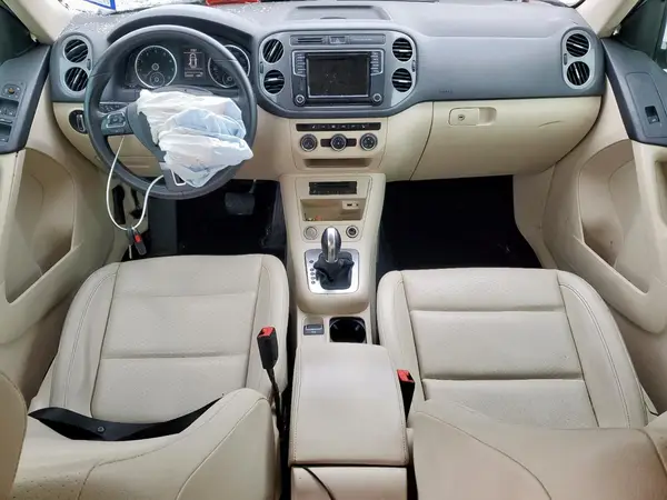 WVGAV7AX4HK030446 2017 VOLKSWAGEN TIGUAN - Image 8