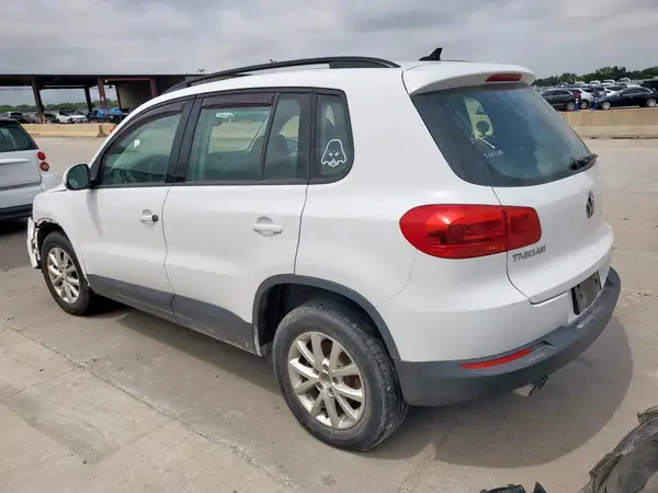 WVGAV7AX4HK034609 2017 VOLKSWAGEN TIGUAN - Image 2