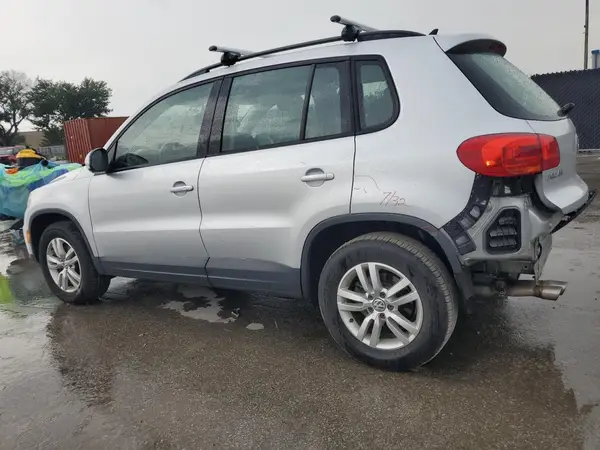 WVGAV7AX4HK039020 2017 VOLKSWAGEN TIGUAN - Image 2