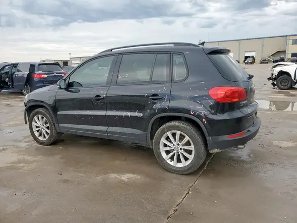 WVGAV7AX4HK045724 2017 VOLKSWAGEN TIGUAN - Image 2