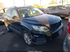 WVGAV7AX4HK047747 2017 VOLKSWAGEN TIGUAN