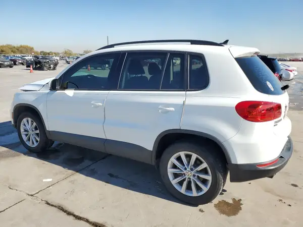 WVGAV7AX4HK052091 2017 VOLKSWAGEN TIGUAN - Image 2