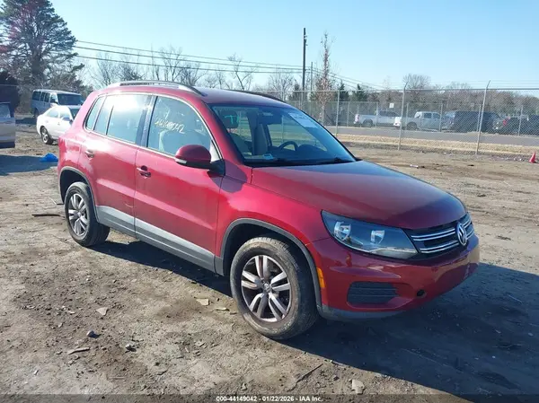 WVGAV7AX5GW002114 2016 VOLKSWAGEN TIGUAN - Image 1