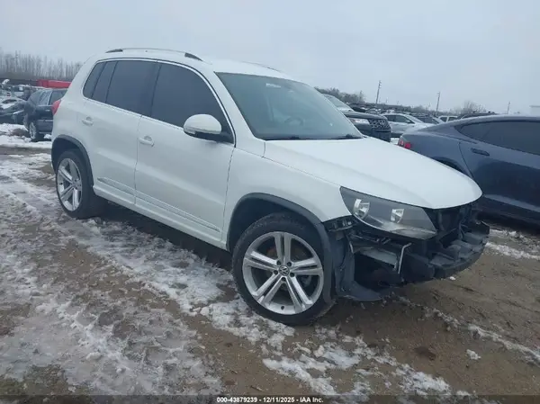 WVGAV7AX5GW082255 2016 VOLKSWAGEN TIGUAN - Image 1