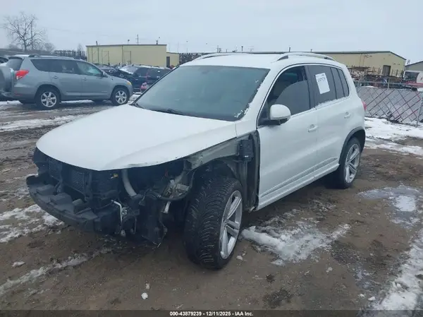 WVGAV7AX5GW082255 2016 VOLKSWAGEN TIGUAN - Image 2