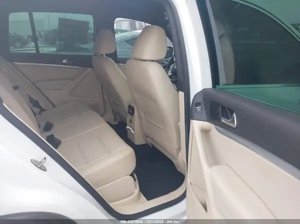 WVGAV7AX5GW082255 2016 VOLKSWAGEN TIGUAN - Image 8