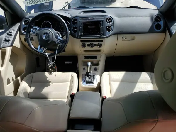 WVGAV7AX5GW096575 2016 VOLKSWAGEN TIGUAN - Image 8