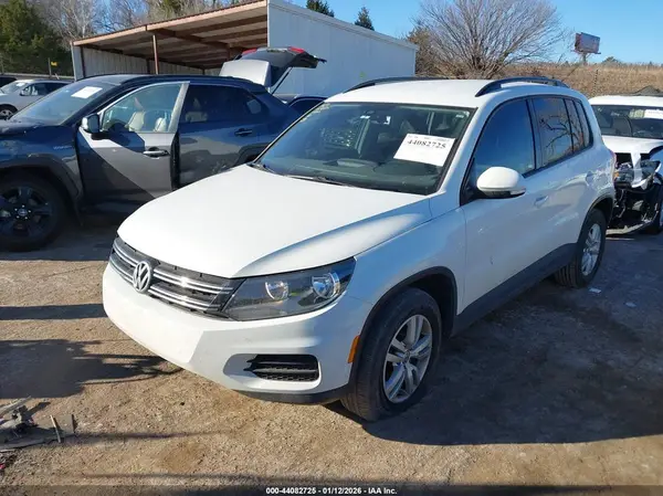 WVGAV7AX5GW516657 2016 VOLKSWAGEN TIGUAN - Image 2