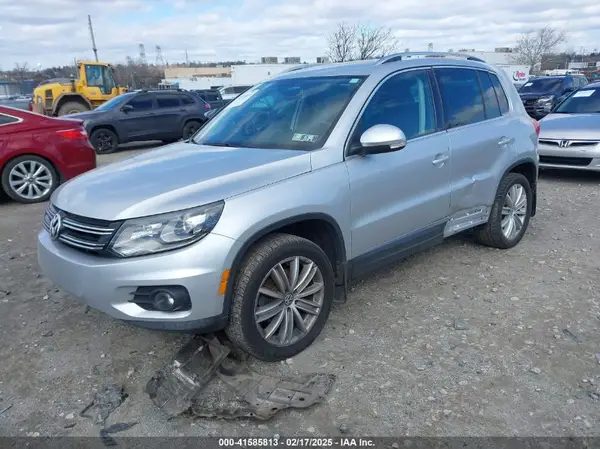 WVGAV7AX5GW520191 2016 VOLKSWAGEN TIGUAN - Image 2